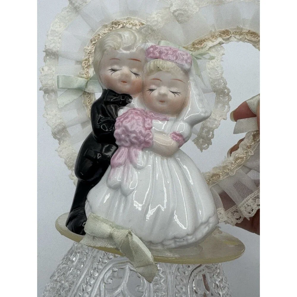 BRIDE & GROOM cute wedding cake-topper vtg 1970s kitschy porcelain figurines